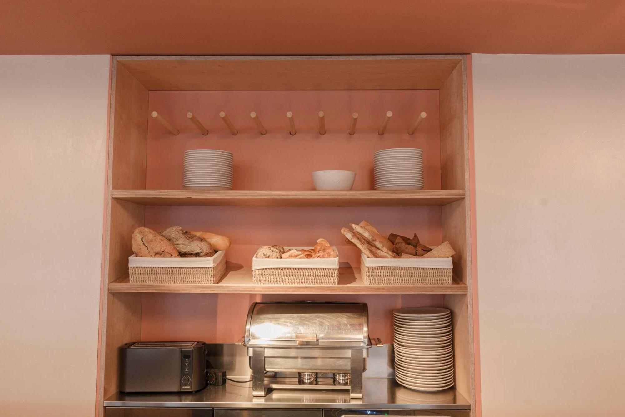 Moderno Hotel Roma Luaran gambar
